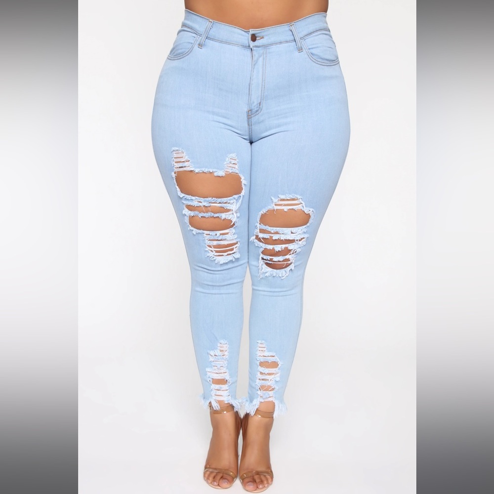 Fashion Nova ripped jeans